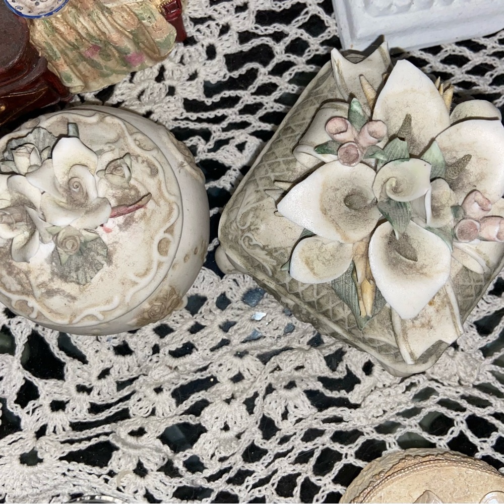 Floral Capodimonte porcelain Trinket Boxes duo